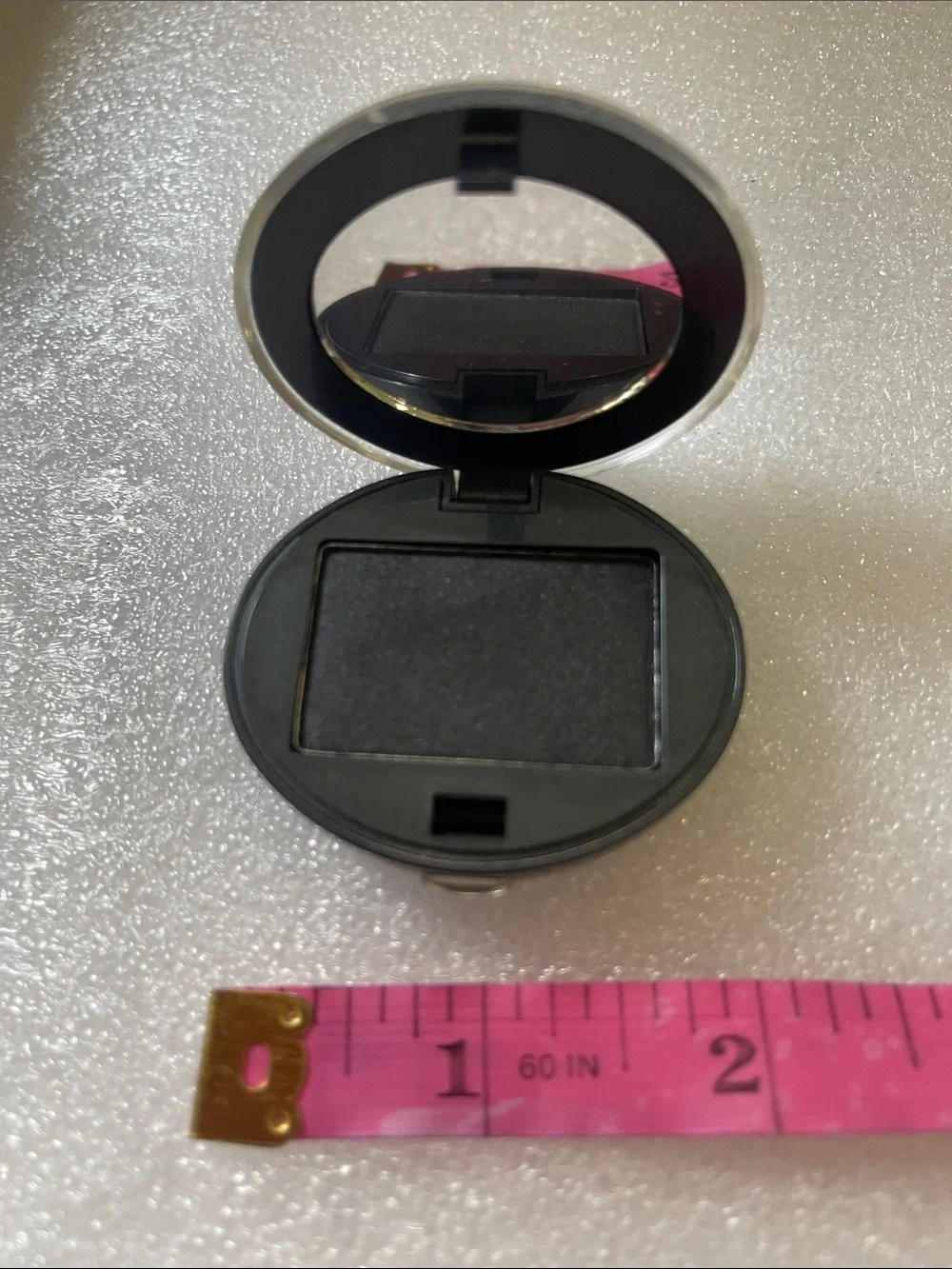 Urban Decay Zero Deluxe Eyeshadow Compact in Black